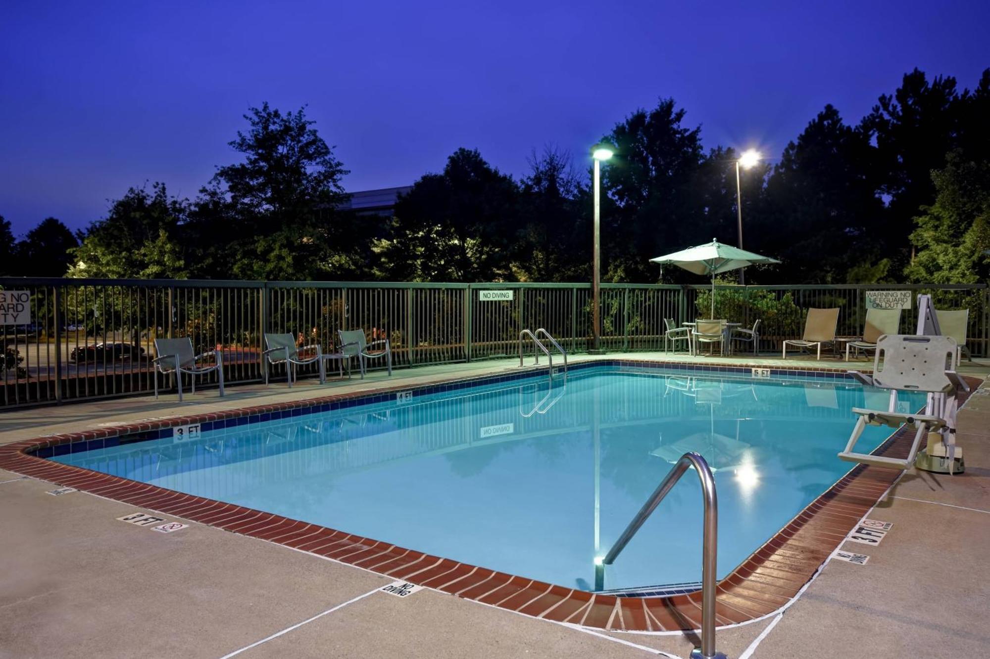 Springhill Suites By Marriott Atlanta Кеннесо Экстерьер фото