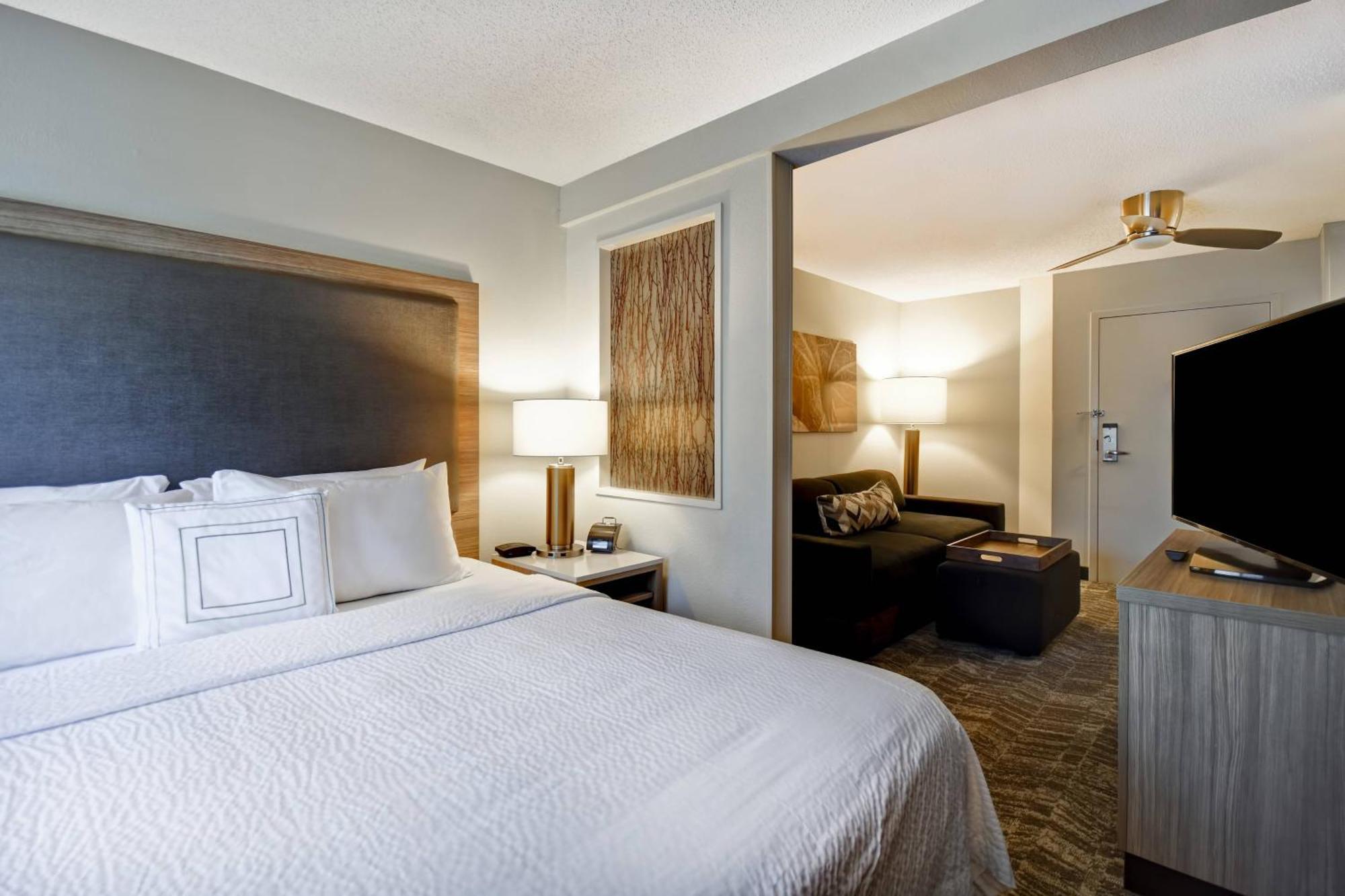 Springhill Suites By Marriott Atlanta Кеннесо Экстерьер фото