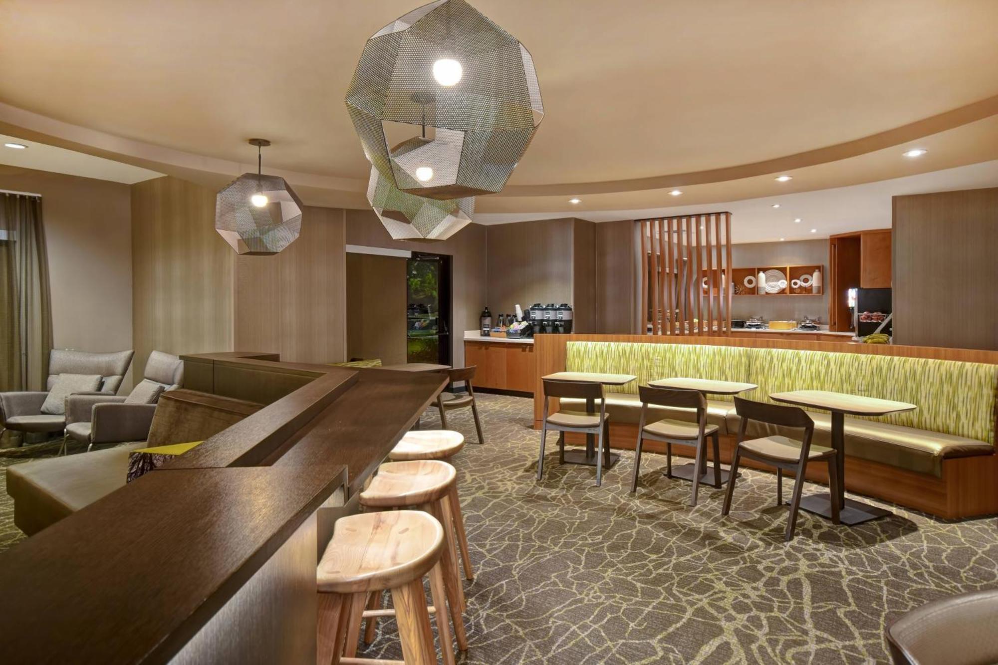 Springhill Suites By Marriott Atlanta Кеннесо Экстерьер фото